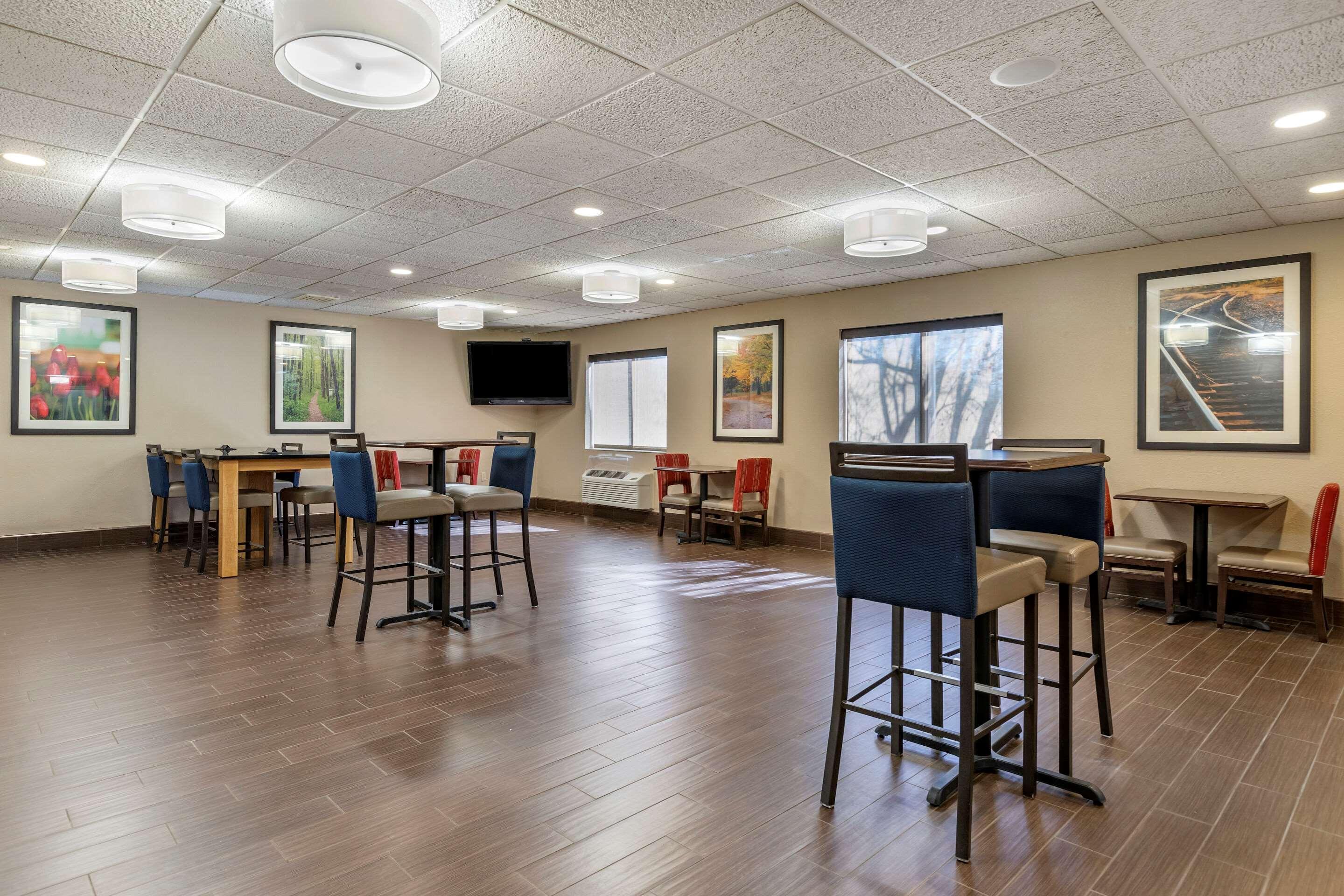 Comfort Inn & Suites Paw Paw Luaran gambar