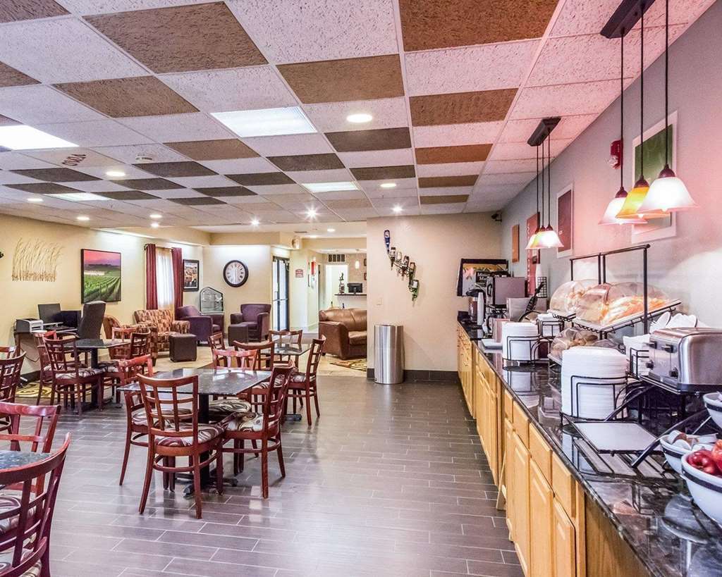 Comfort Inn & Suites Paw Paw Restoran gambar